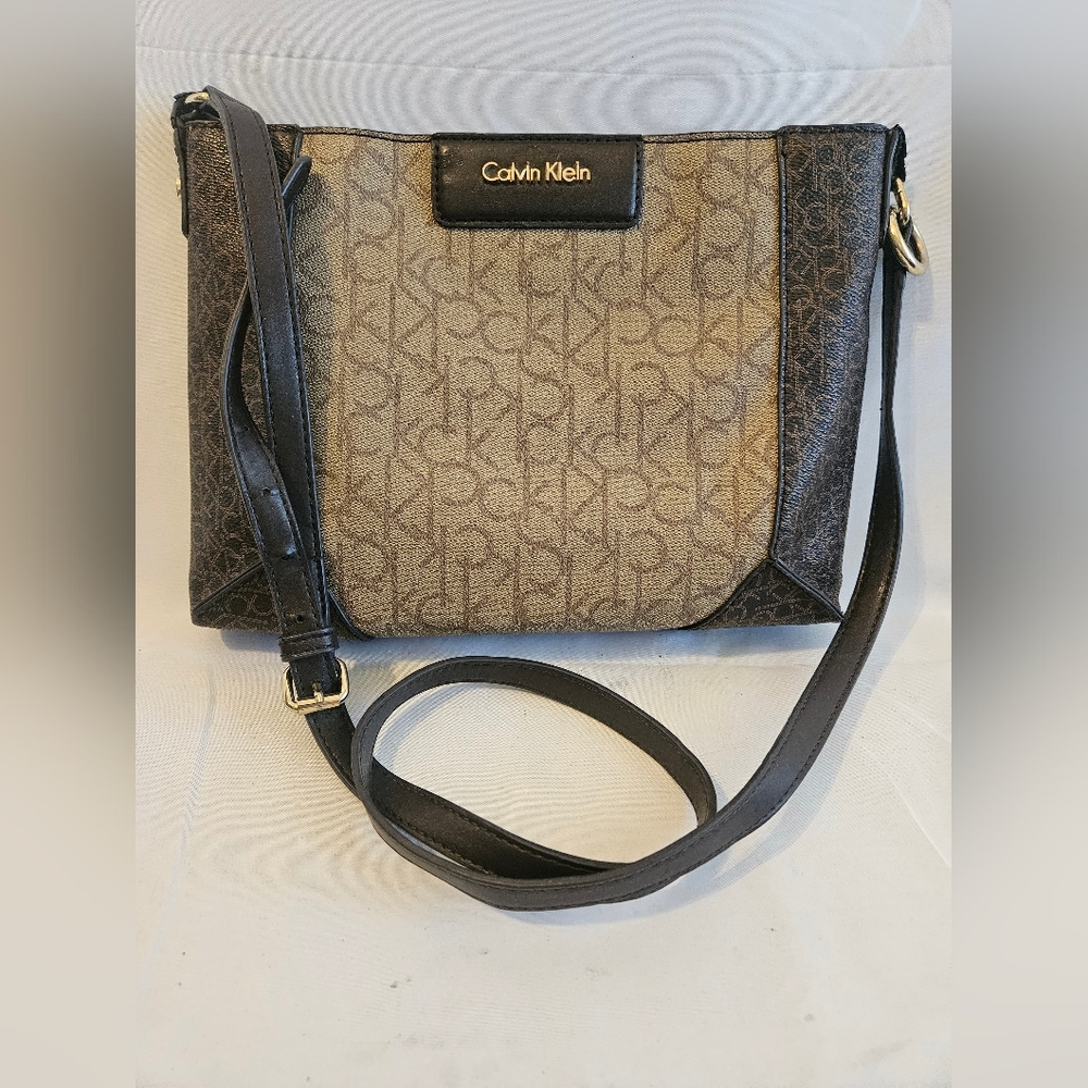 Calvin Klein Signature Logo Crossbody Bag Brown Tan Monogram Adjustable Strap